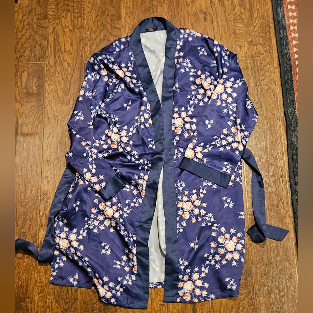 Morgan Lane Allie robe, size S/M